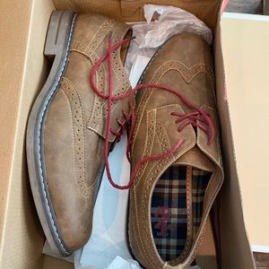 IZOD dress shoes